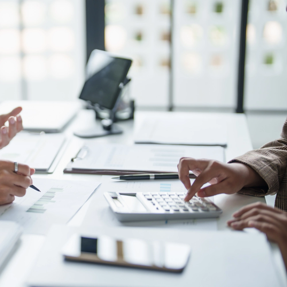 Factuur binnen 24 uur betaald: belangrijk bij loon, btw en te betalen leveranciers